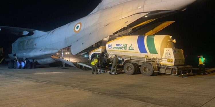 India gets Mobile Oxygen Generating Units for AFMS COVID Hospitals; IAF airlifts medical relief, doctors