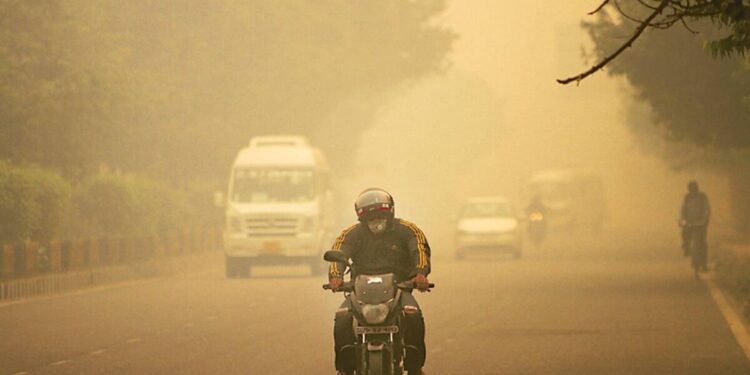 Only tackling vehicles wouldn’t solve air pollution problem in India: Alastair Lewis, professor, University of York
