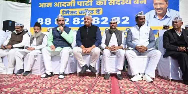 AAP to begin MCD Badlaav Campaign from Monday, aim to induct 50 lakh people in Delhi | India News