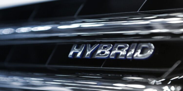 Hybrids compromise green mobility, Auto News, ET Auto
